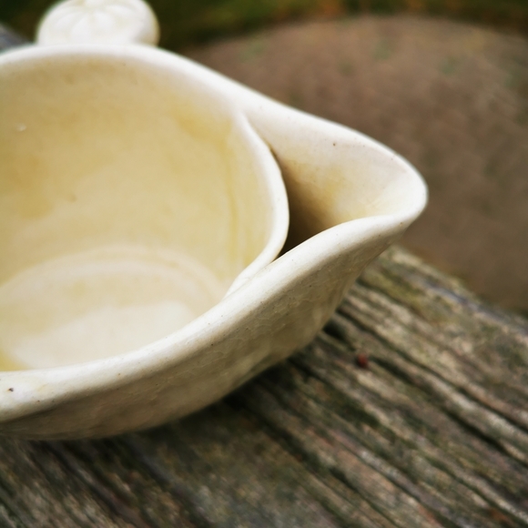 Vintage Pottery Double Spout Gravy Boat - Picture 8 of 16